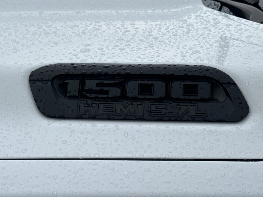 2020 RAM 1500 Big Horn 4x4 Crew Cab 5'7" Box