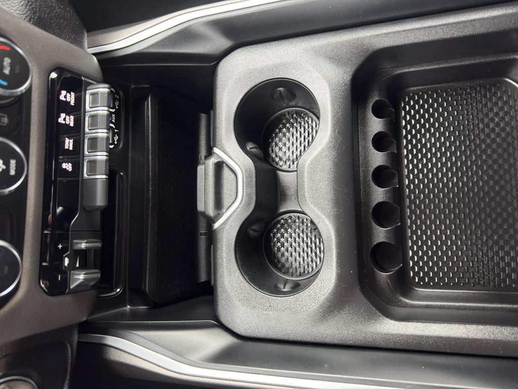 2020 RAM 1500 Big Horn 4x4 Crew Cab 5'7" Box