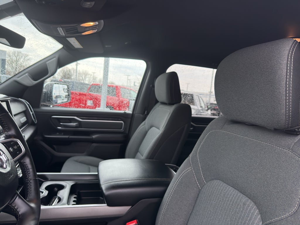 2020 RAM 1500 Big Horn 4x4 Crew Cab 5'7" Box