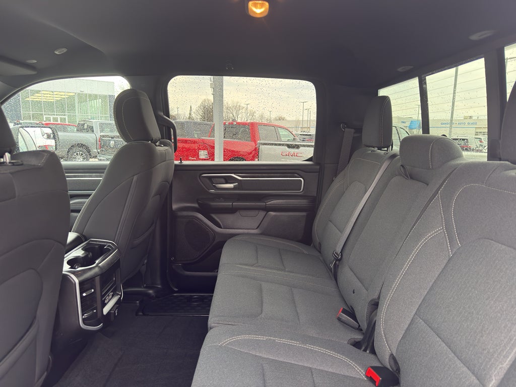 2020 RAM 1500 Big Horn 4x4 Crew Cab 5'7" Box