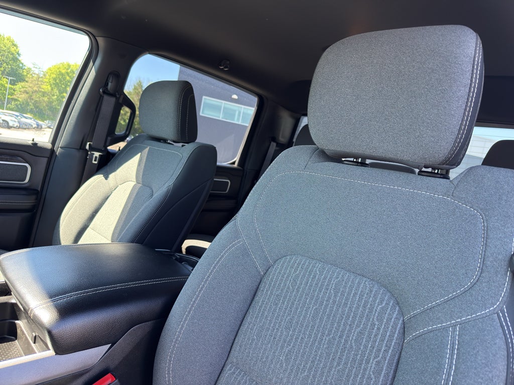 2021 RAM 1500 Big Horn 4x4 Crew Cab 5'7" Box