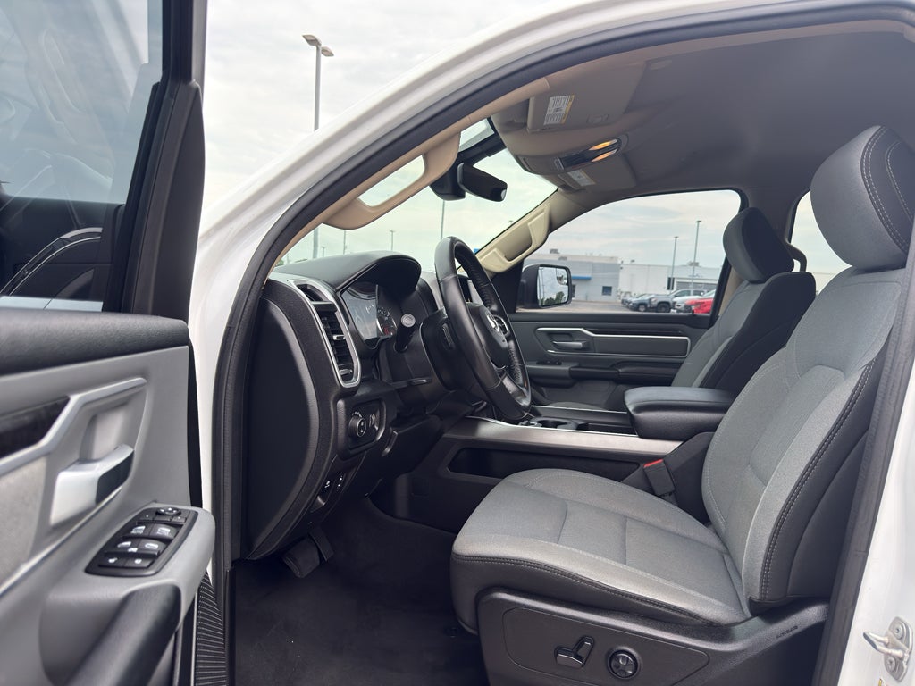 2020 RAM 1500 Big Horn 4x4 Crew Cab 5'7" Box