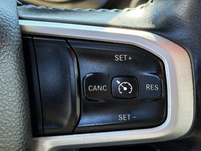 2020 RAM 1500 Big Horn 4x4 Crew Cab 5'7" Box