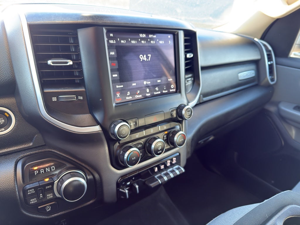 2020 RAM 1500 Big Horn 4x4 Crew Cab 5'7" Box