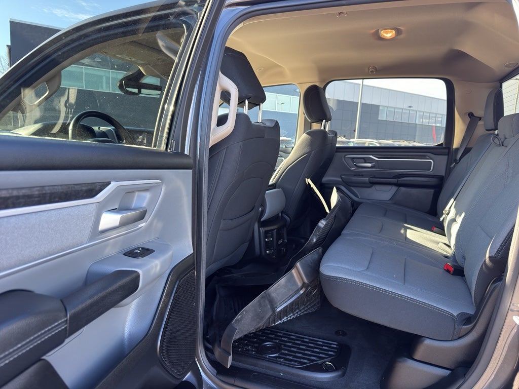 2020 RAM 1500 Big Horn 4x4 Crew Cab 5'7" Box