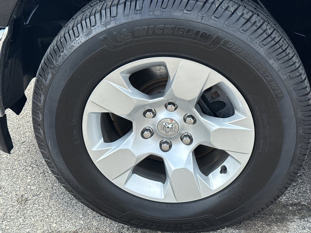 2020 RAM 1500 Big Horn 4x4 Crew Cab 5'7" Box