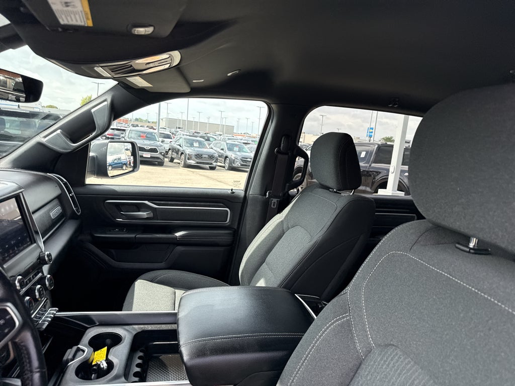 2020 RAM 1500 Big Horn 4x4 Crew Cab 5'7" Box
