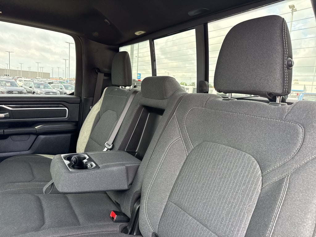 2020 RAM 1500 Big Horn 4x4 Crew Cab 5'7" Box