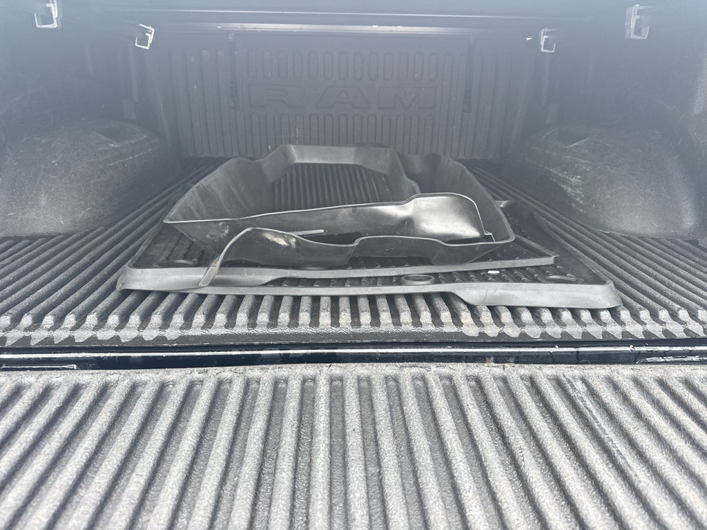 2020 RAM 1500 Big Horn 4x4 Crew Cab 5'7" Box