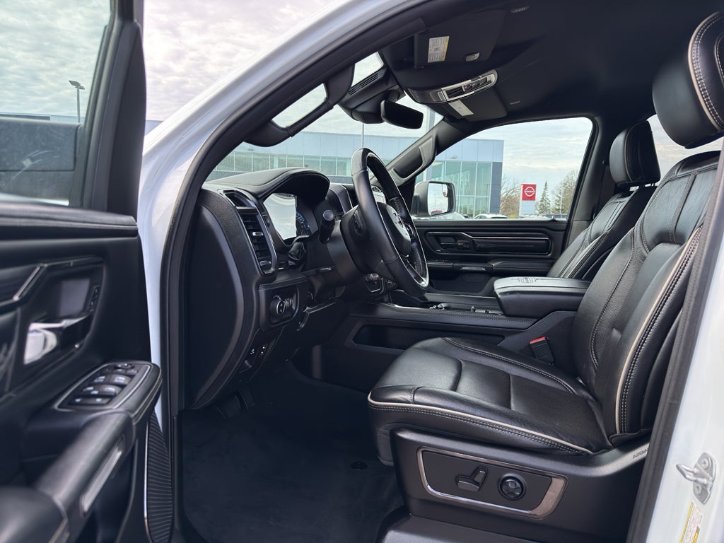2022 RAM 1500 Limited 4x4 Crew Cab 5'7" Box