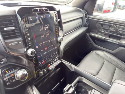 2022 RAM 1500 Limited 4x4 Crew Cab 5'7" Box