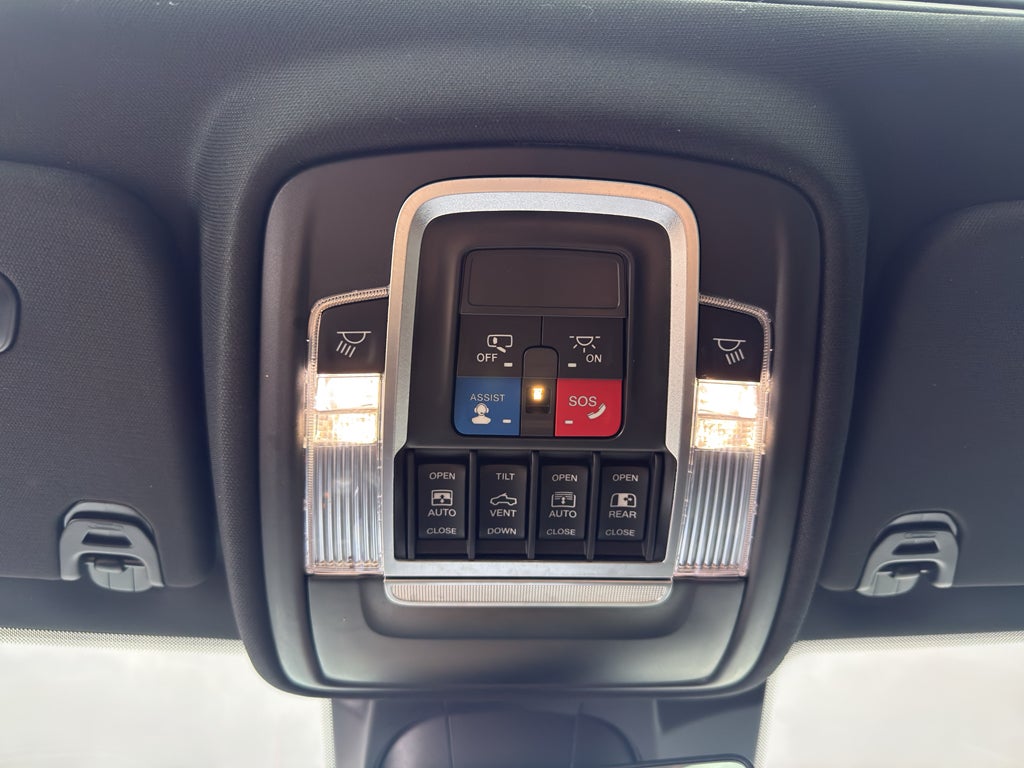 2022 RAM 1500 Rebel 4x4 Crew Cab 5'7" Box