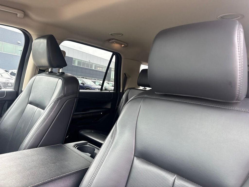 2022 Ford Expedition Max XLT 4x4