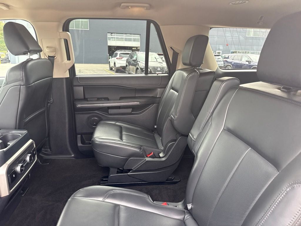 2022 Ford Expedition Max XLT 4x4