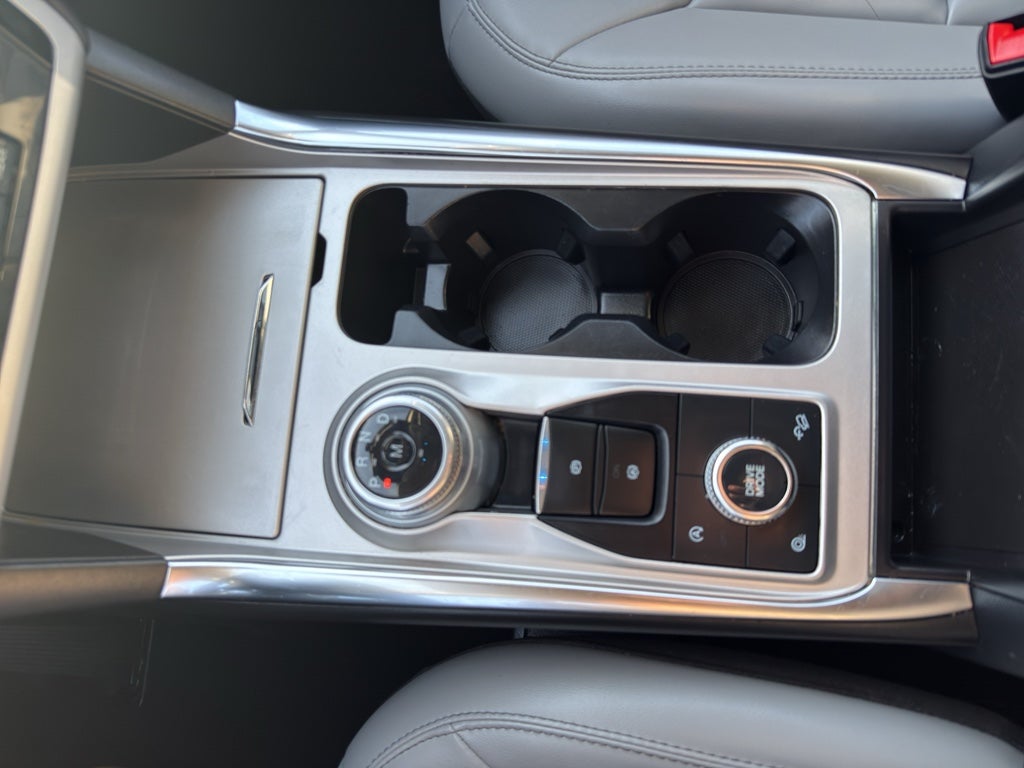 2021 Ford Explorer XLT 4WD