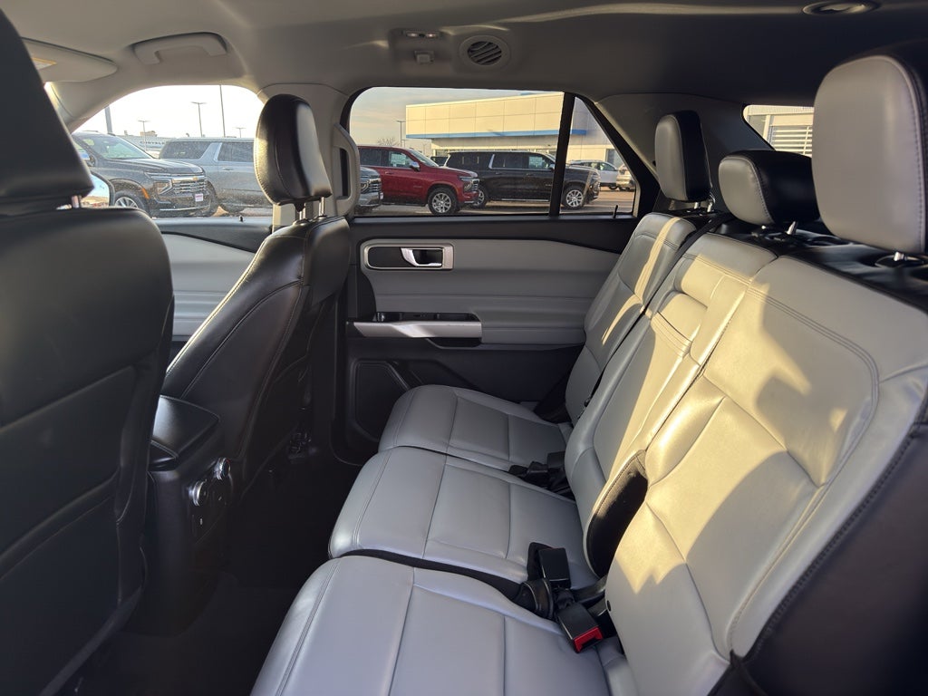 2021 Ford Explorer XLT 4WD