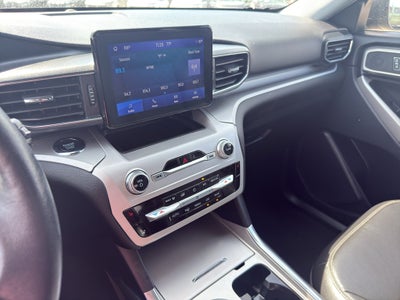2022 Ford Explorer XLT 4WD