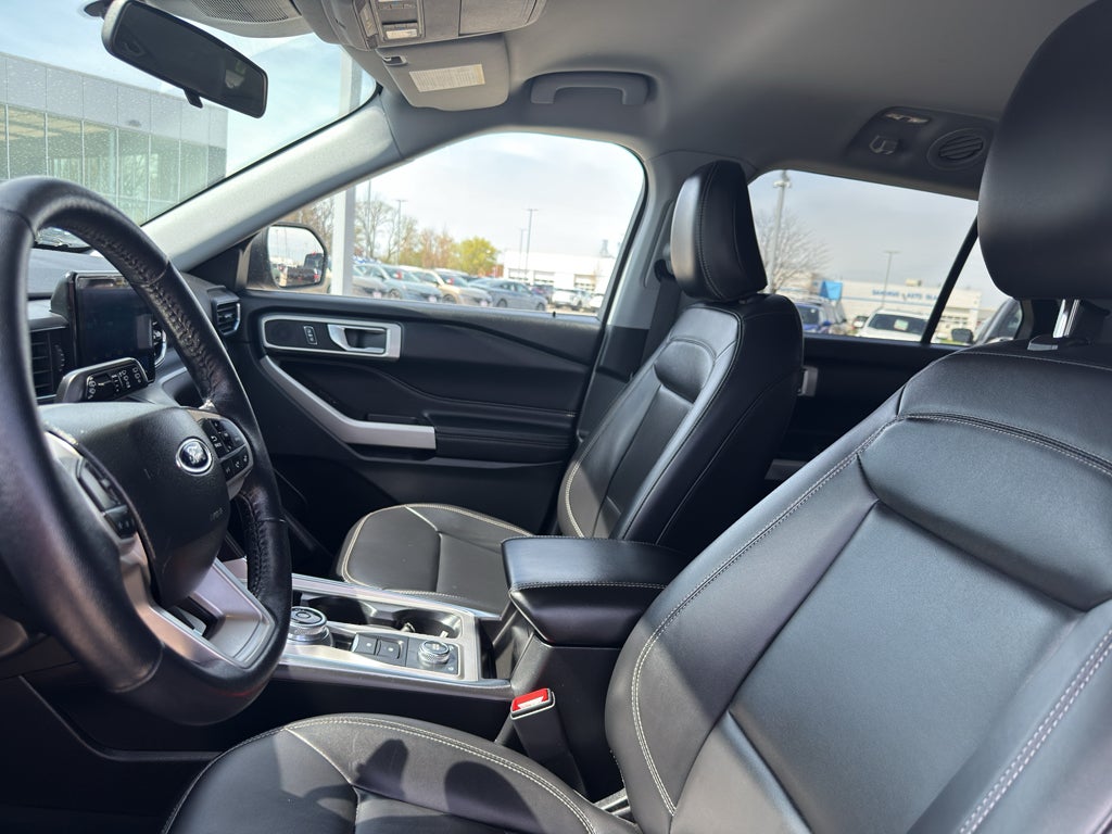2022 Ford Explorer XLT 4WD