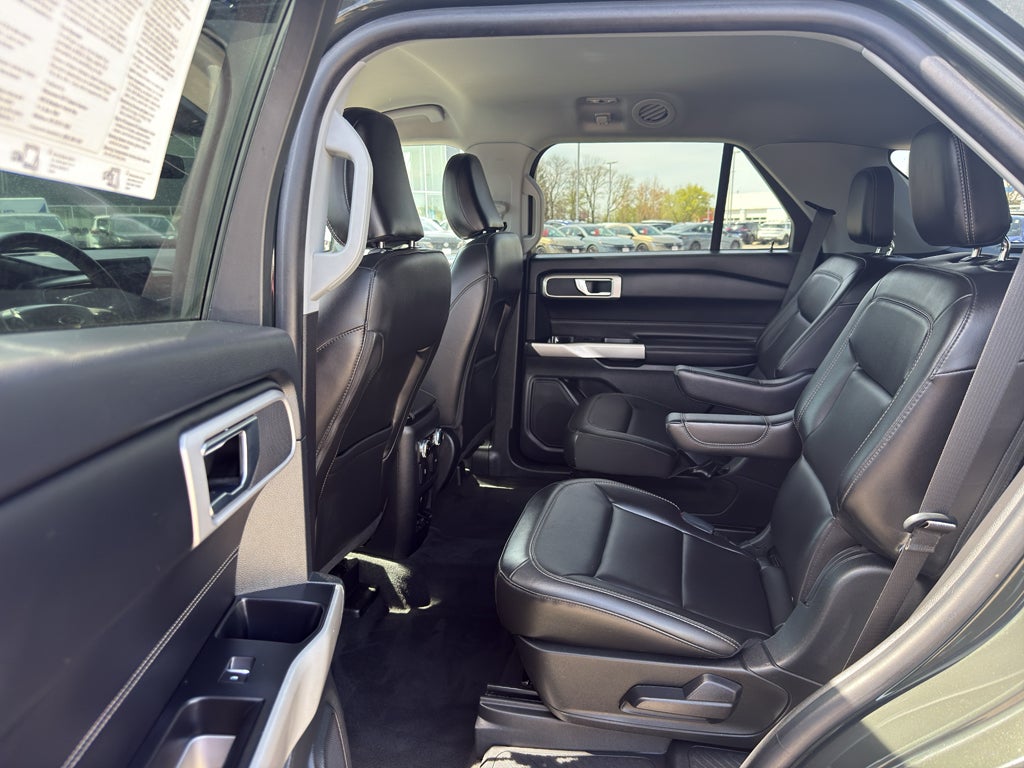2022 Ford Explorer XLT 4WD