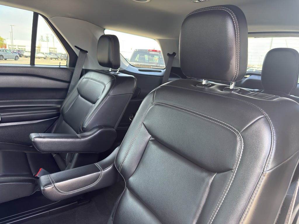 2022 Ford Explorer XLT 4WD