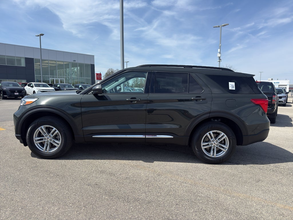 2022 Ford Explorer XLT 4WD