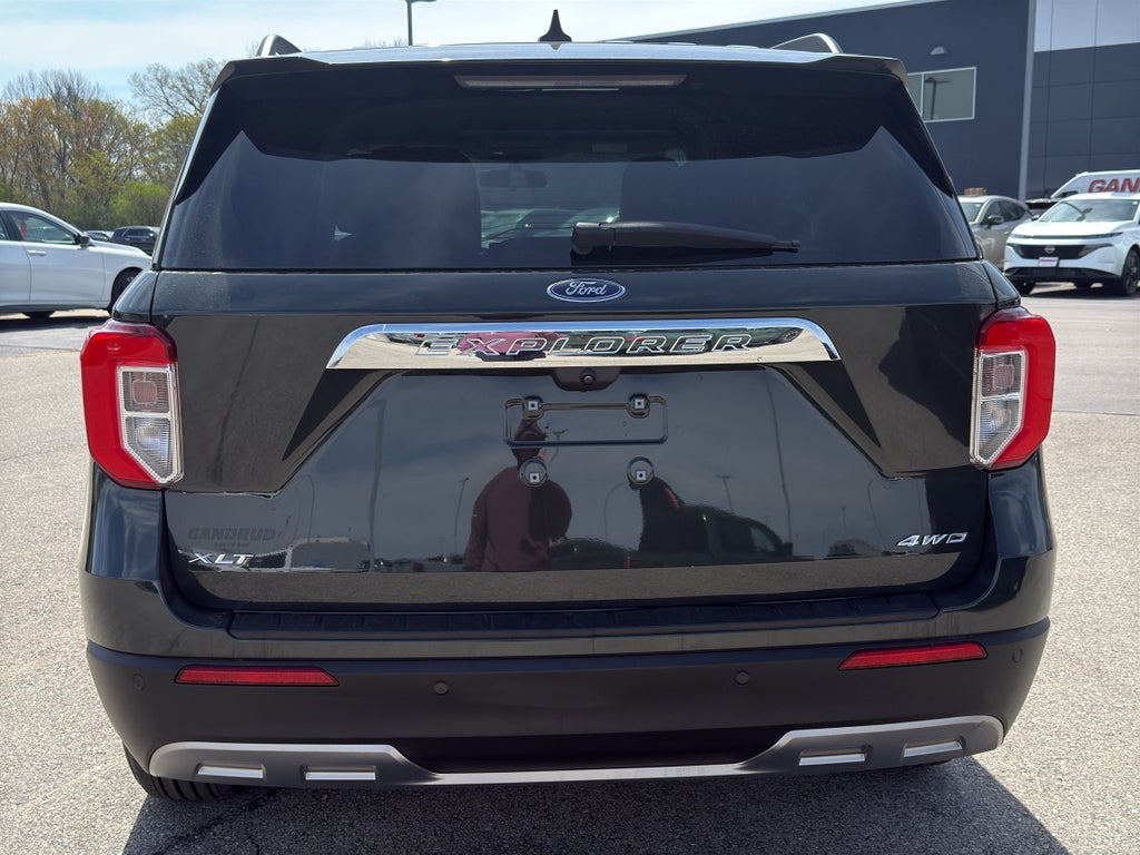 2022 Ford Explorer XLT 4WD
