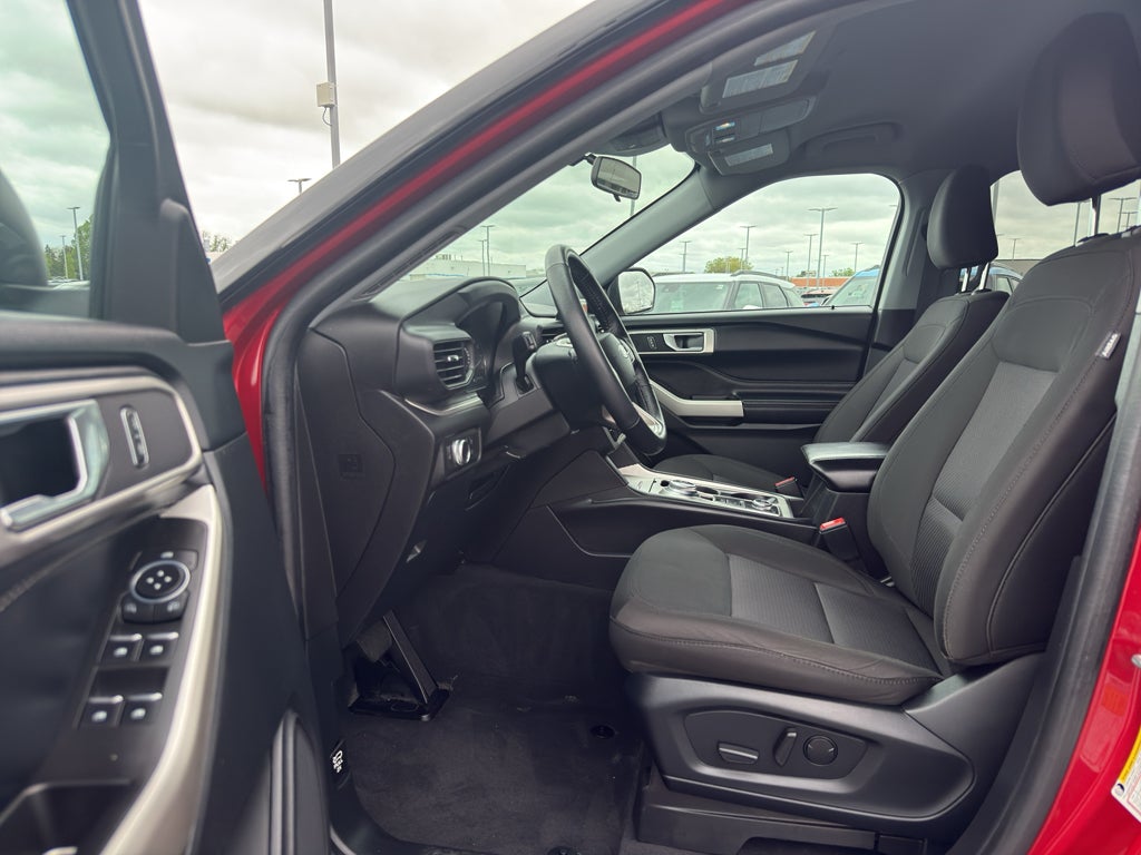 2022 Ford Explorer XLT 4WD