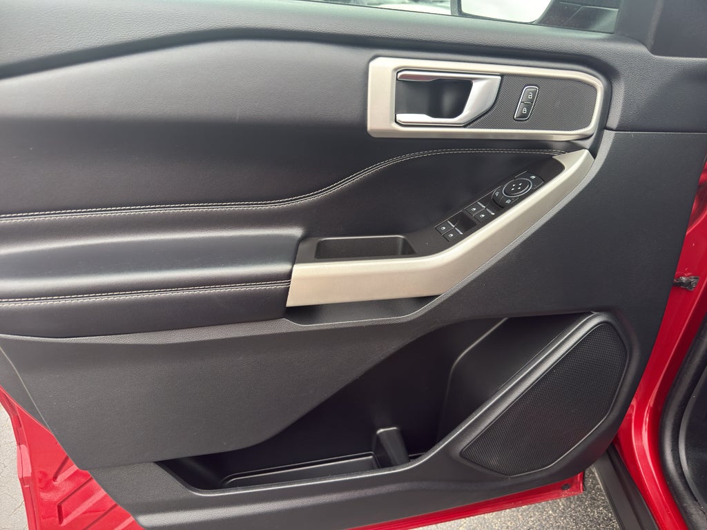2022 Ford Explorer XLT 4WD