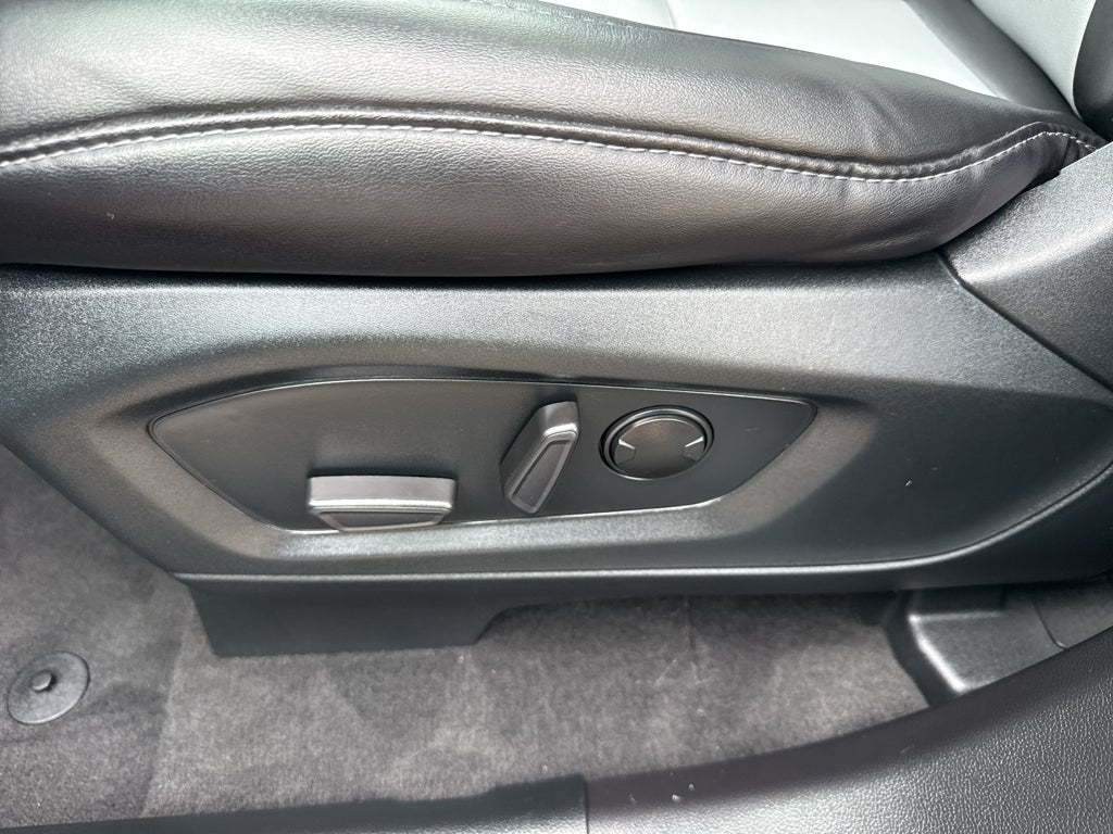 2023 Ford Explorer XLT 4WD