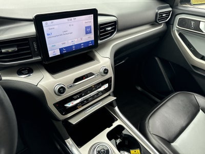 2023 Ford Explorer XLT 4WD