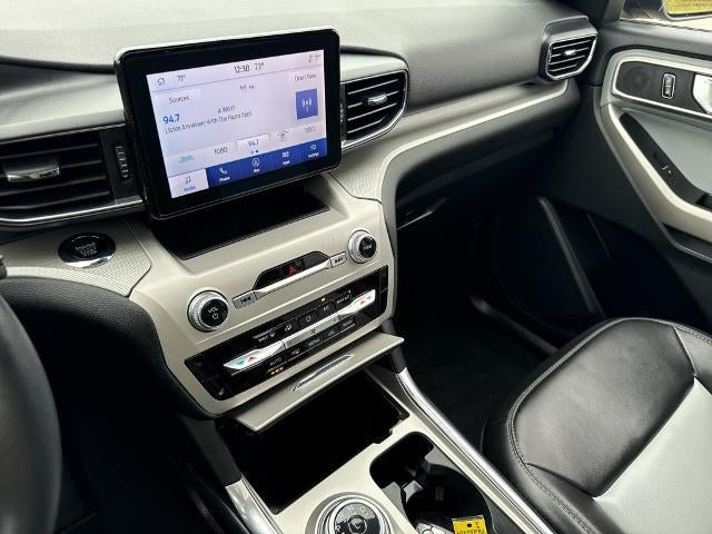 2023 Ford Explorer XLT 4WD