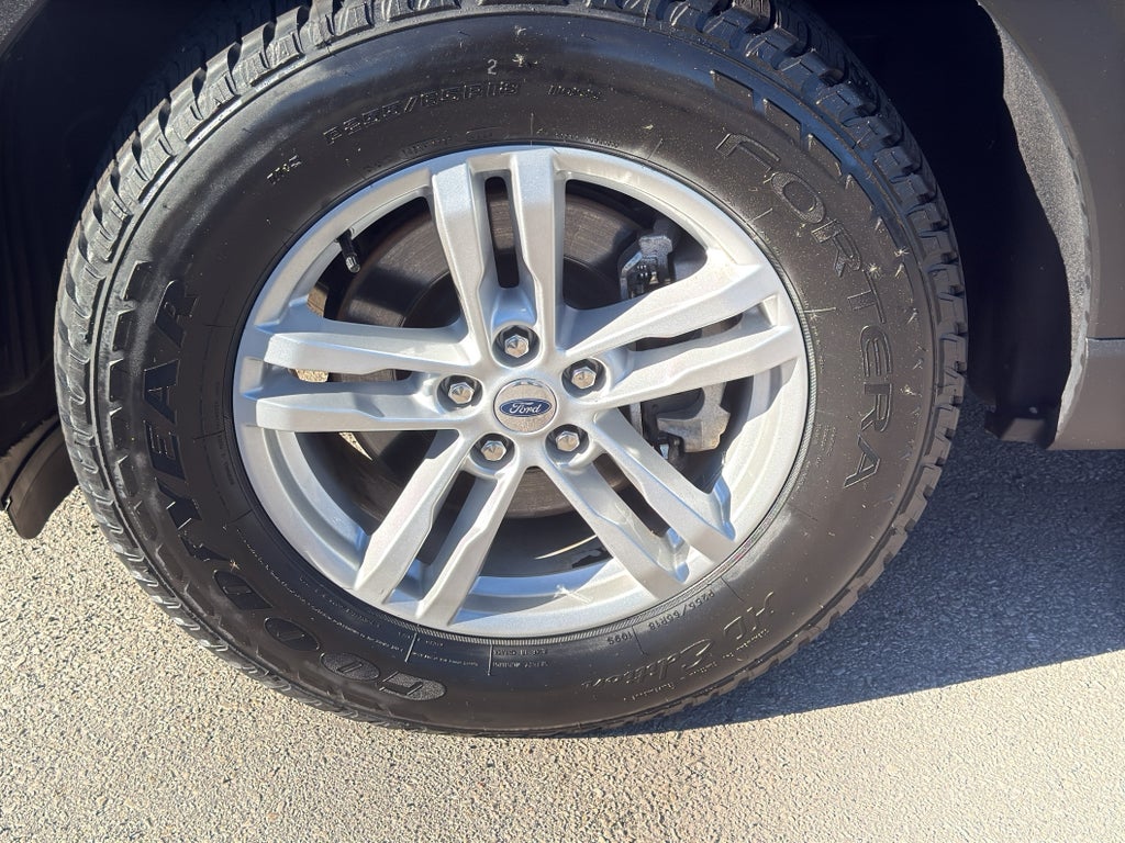 2024 Ford Explorer XLT 4WD