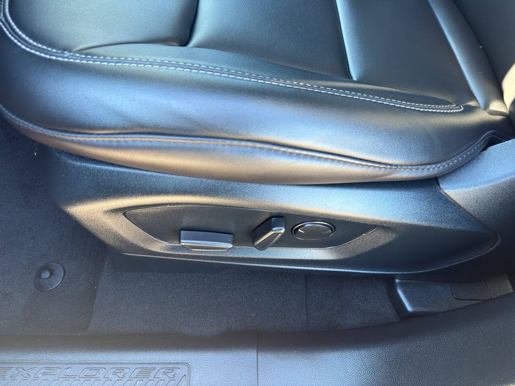 2024 Ford Explorer XLT 4WD