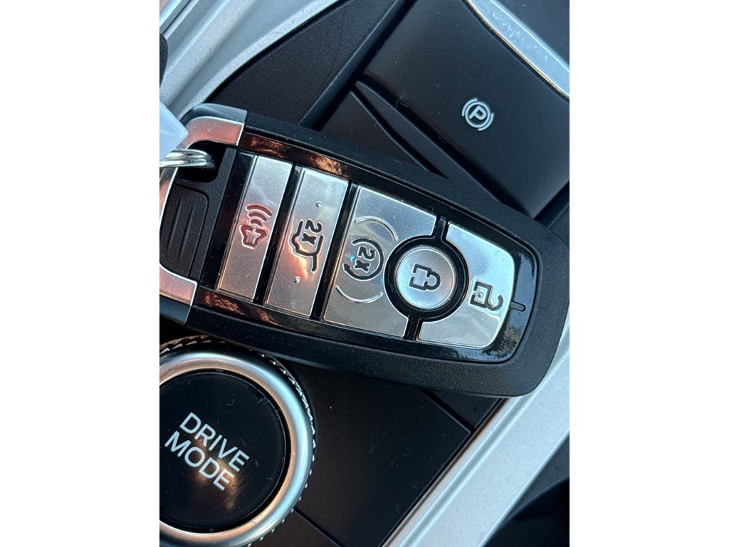 2024 Ford Explorer XLT 4WD