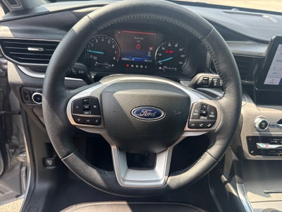 2023 Ford Explorer XLT 4WD