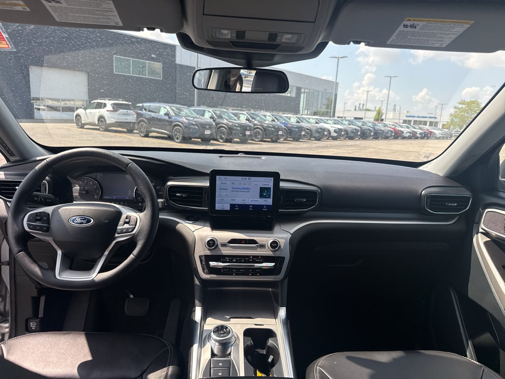 2023 Ford Explorer XLT 4WD
