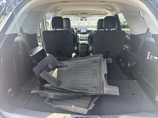2023 Ford Explorer XLT 4WD