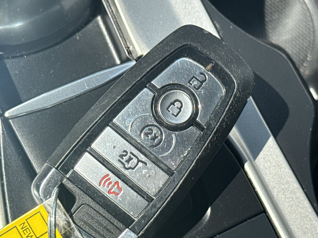 2023 Ford Explorer XLT 4WD