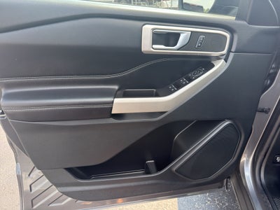 2022 Ford Explorer XLT 4WD
