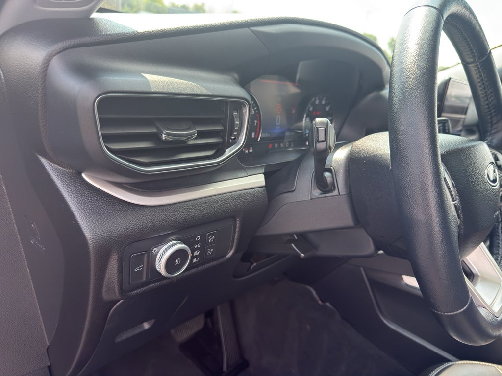2022 Ford Explorer XLT 4WD
