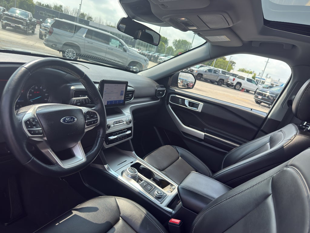 2022 Ford Explorer XLT 4WD