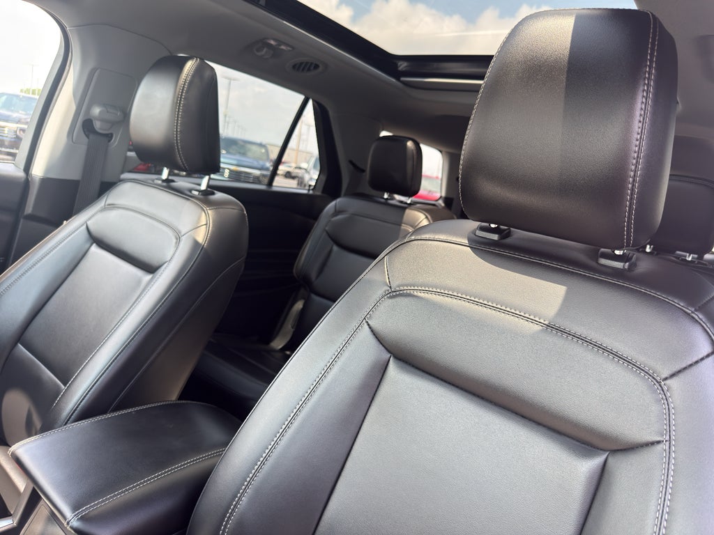 2022 Ford Explorer XLT 4WD