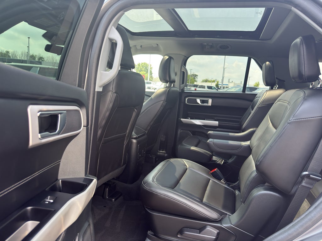 2022 Ford Explorer XLT 4WD