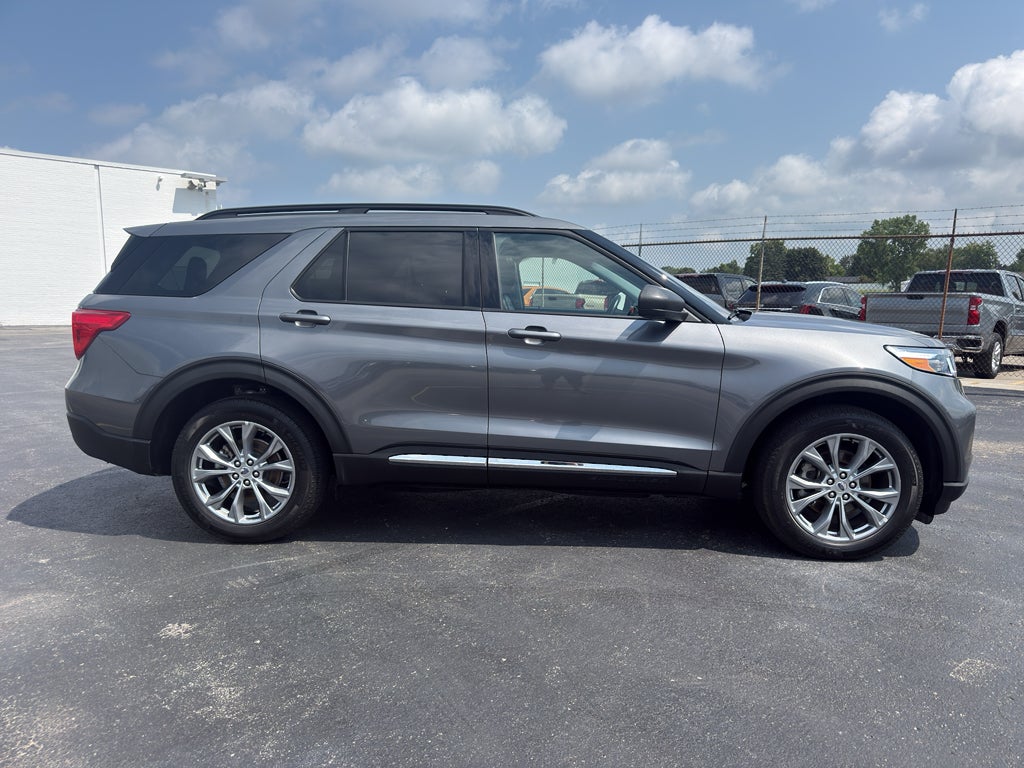 2022 Ford Explorer XLT 4WD