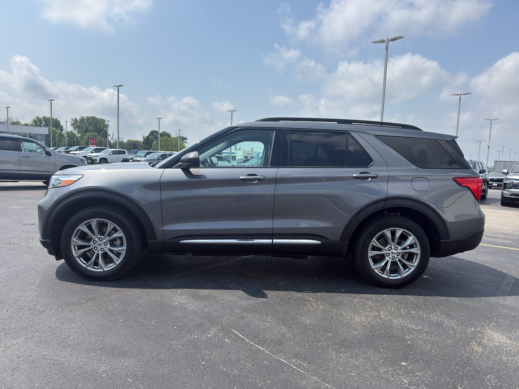 2022 Ford Explorer XLT 4WD
