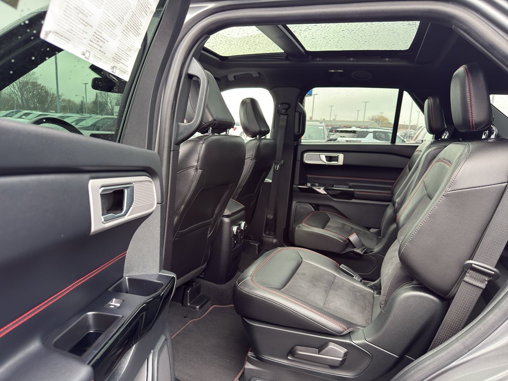 2022 Ford Explorer ST-Line 4WD