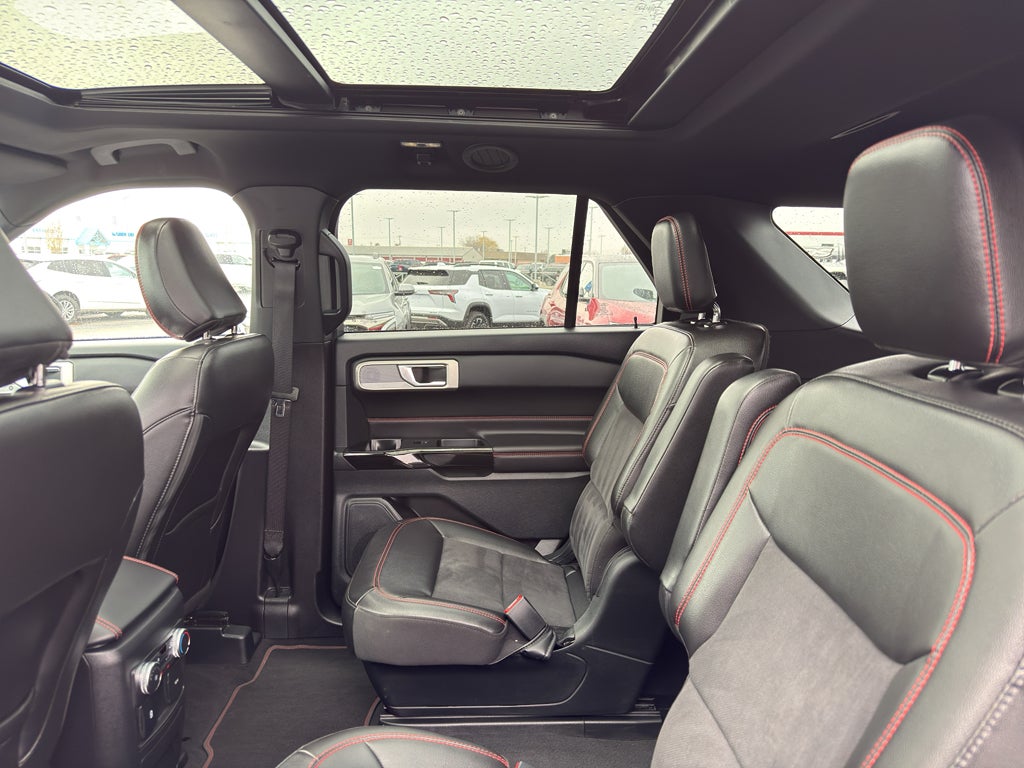 2022 Ford Explorer ST-Line 4WD