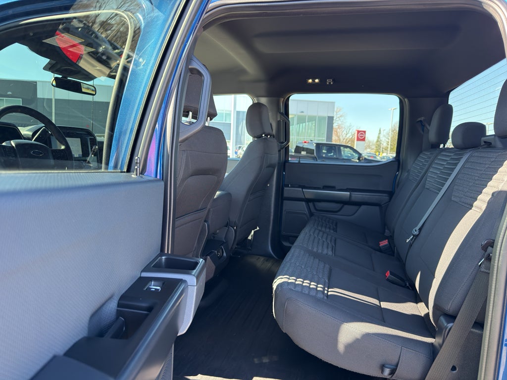 2023 Ford F-150 XL 4WD SuperCrew 5.5' Box