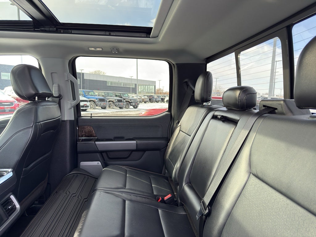 2021 Ford F-150 LARIAT 4WD SuperCrew 5.5' Box