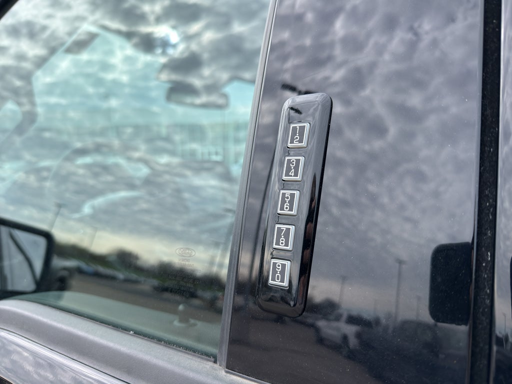 2024 Ford F-150 XLT 4WD SuperCrew 5.5' Box
